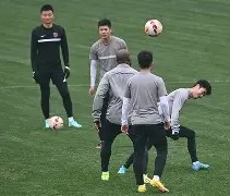 集结日中超传出新动向，金州勇士内部沟通，管理层表态：底气十足，轮换策略成焦点的简单介绍-lol官网全球总决赛